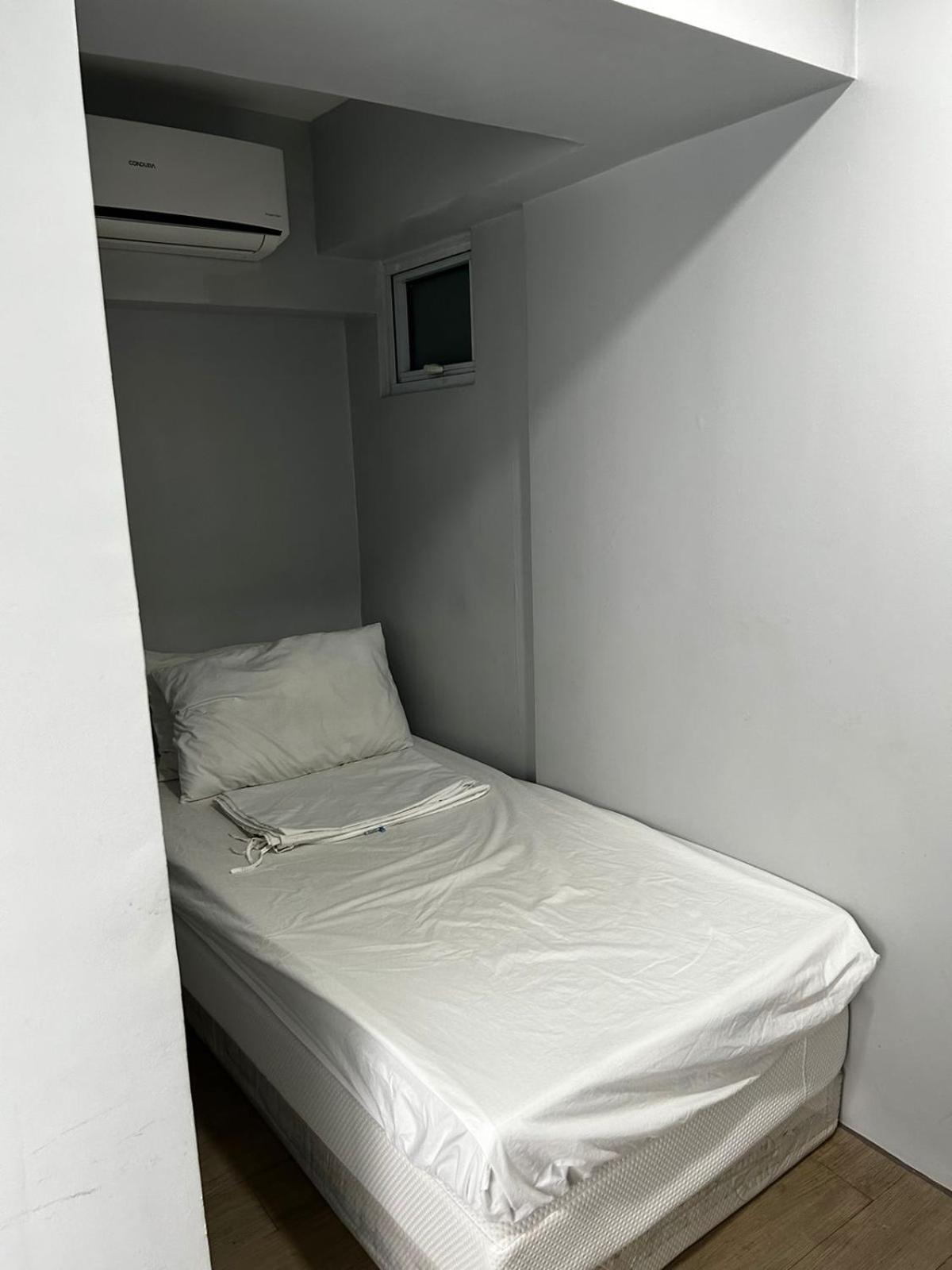 Oasis Regency @ Fort Victoria Bgc Taguig Esterno foto