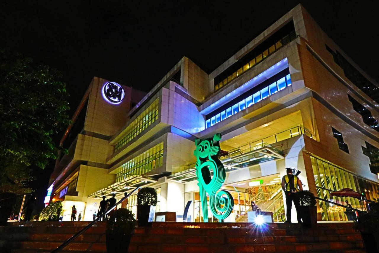 Oasis Regency @ Fort Victoria Bgc Taguig Esterno foto