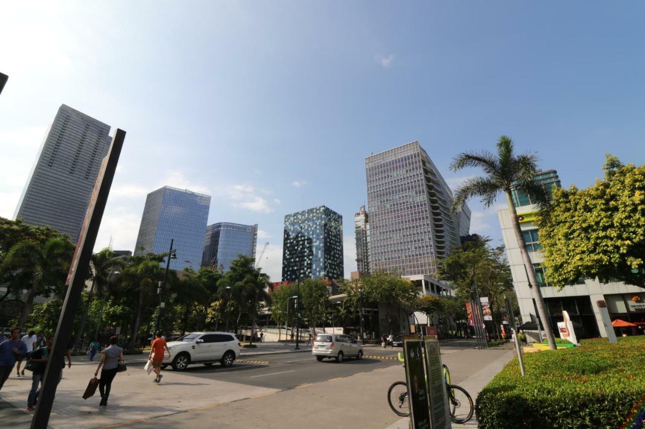 Oasis Regency @ Fort Victoria Bgc Taguig Esterno foto